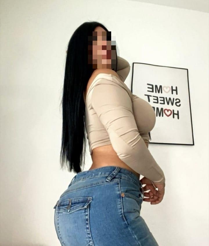 Chica busca chico en Sevilla: 