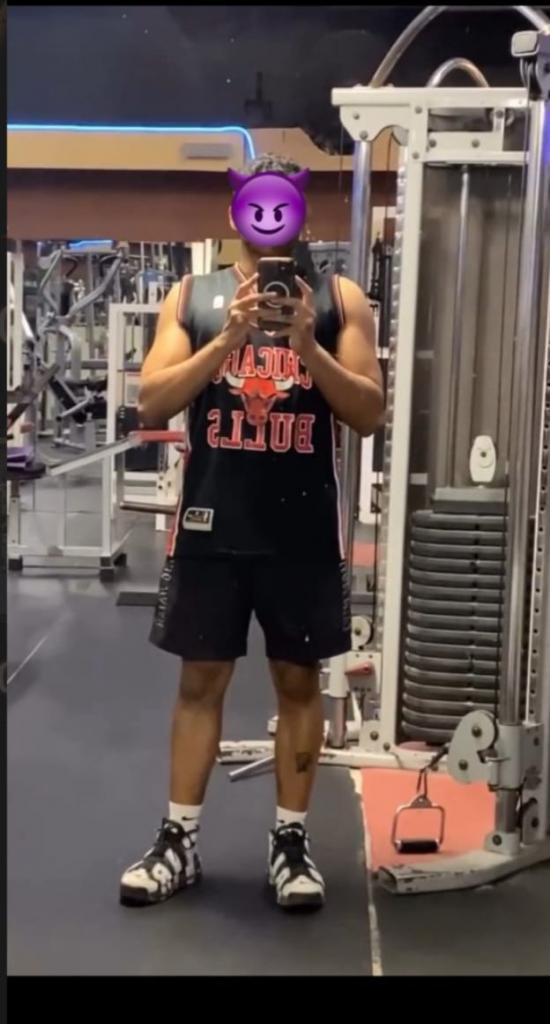 Chico busca chica en Málaga: 