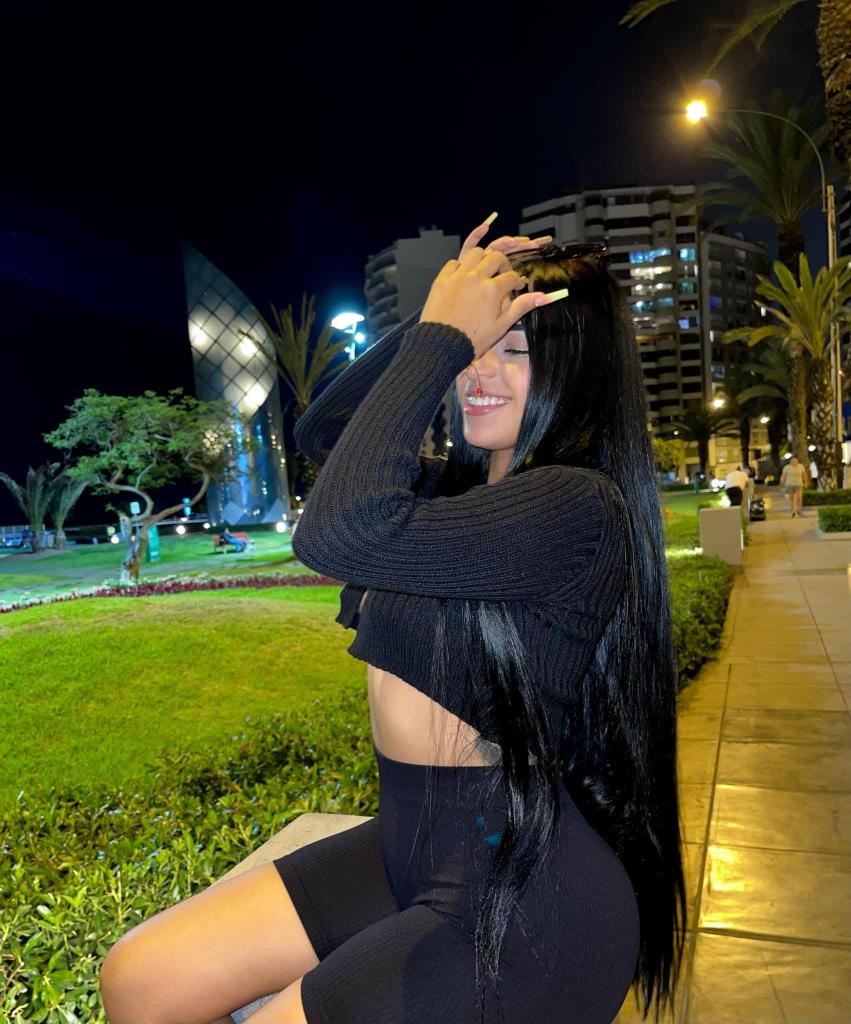 Chica busca chico en Almería: 