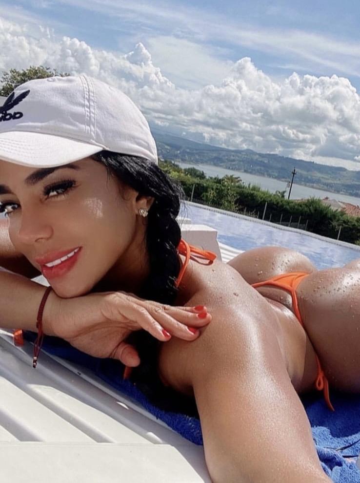 624527788: Chica busca chico en Navarra