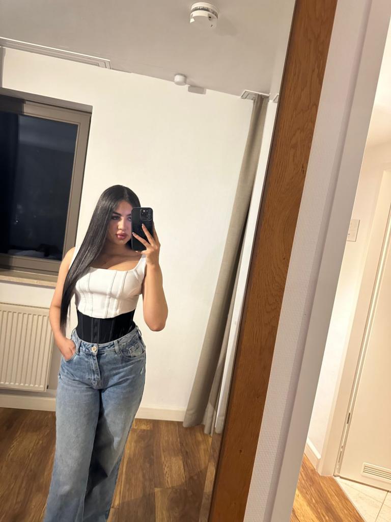 Chica busca chico en Tenerife: 