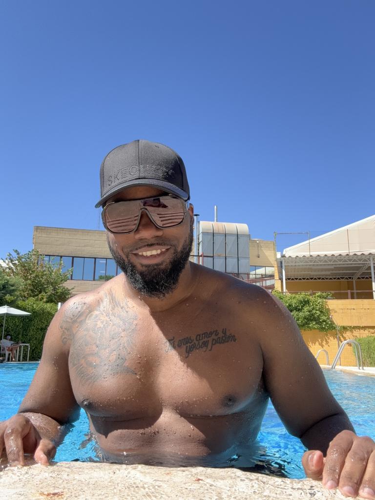 Chico busca chica en Madrid: 