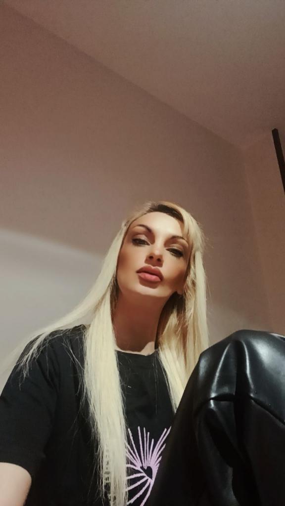 Chica busca chico en La Coruña: 