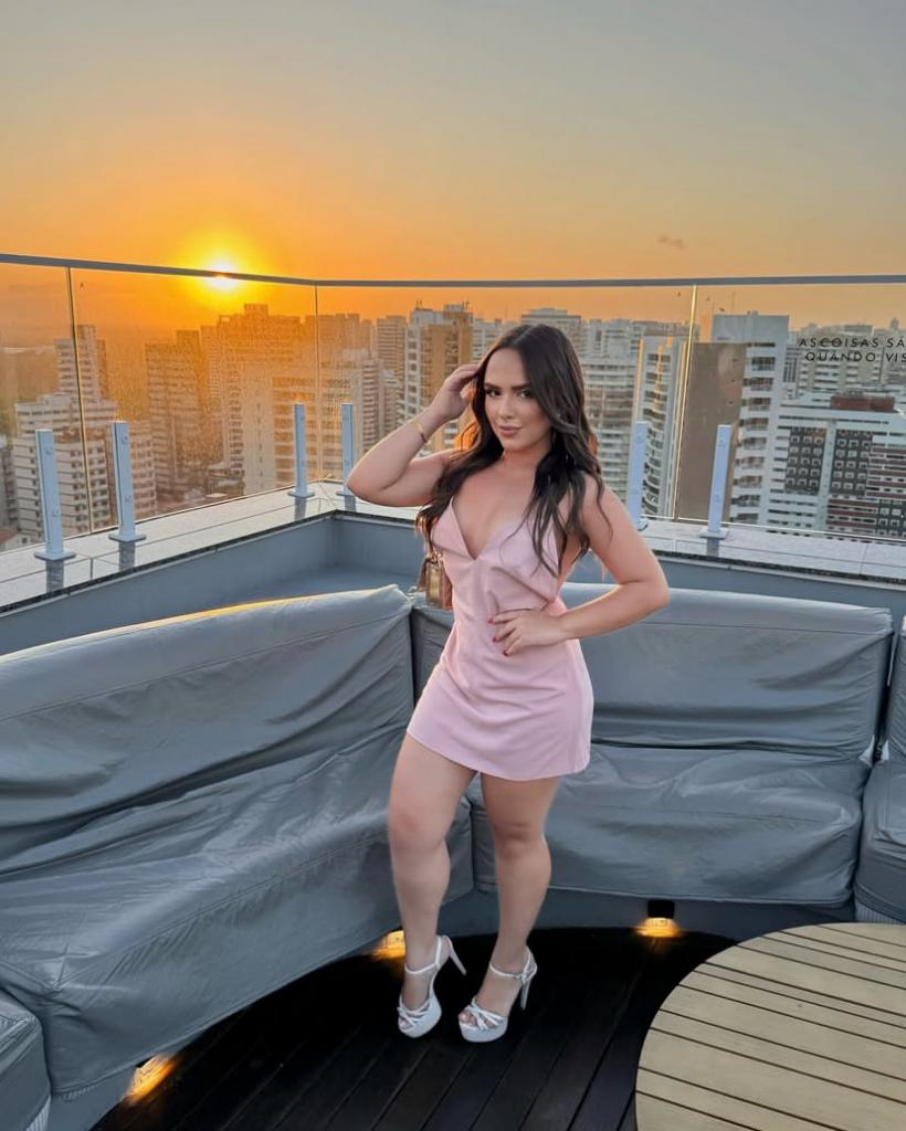 Chica busca chico en Granada: 