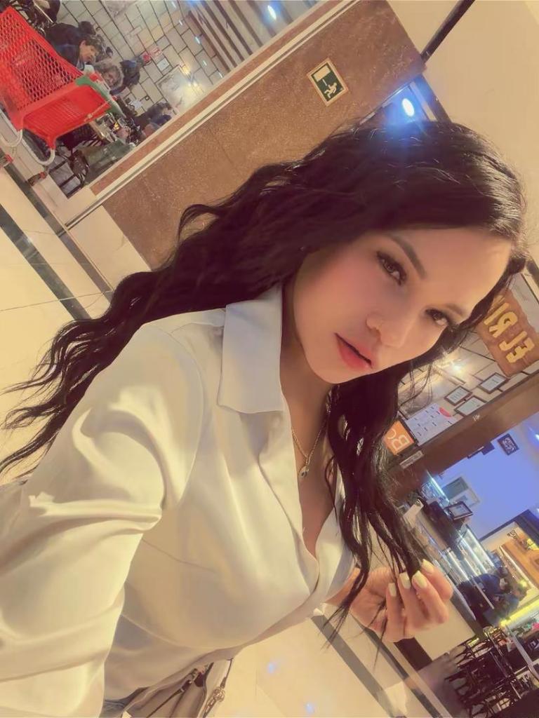 Chica busca chico en Tenerife: 