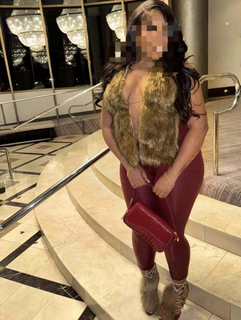 Chica busca chico en Cádiz: 