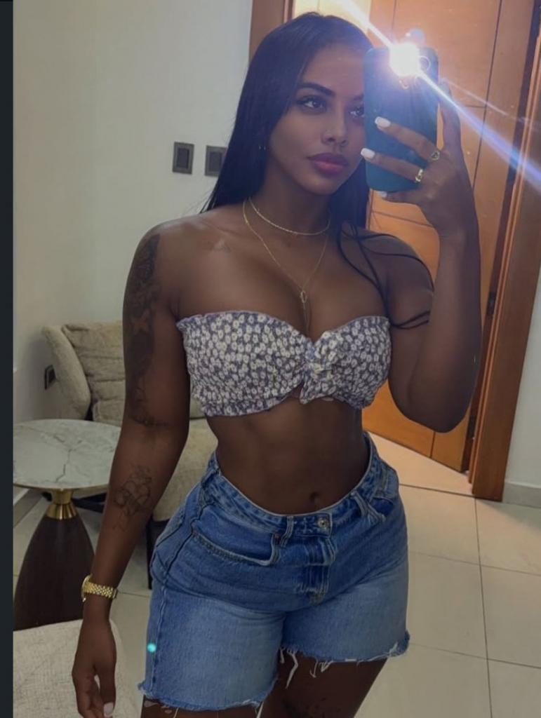 Chica busca chico en Granada: 