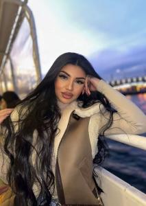 711286642: Chica busca chico en Sevilla