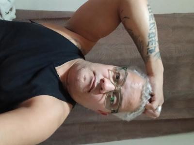 623497916: Chico busca chica en Zaragoza