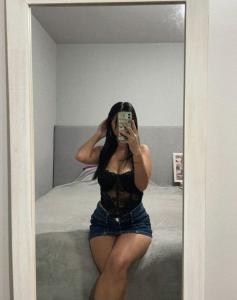 604370564: Chica busca chico en Ibiza