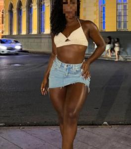 641986631: Chica busca chico en La Coruña