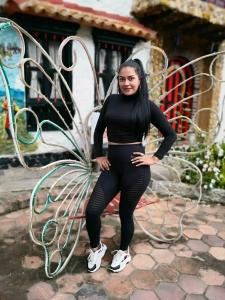 631165459: Chica busca chico en Tarragona