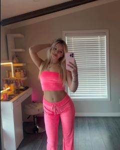 632447404: Chica busca chico en Madrid