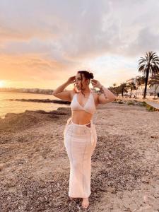 615369867: Chica busca chico en Madrid