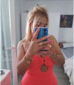 642870339: Chica busca chico en Cuenca