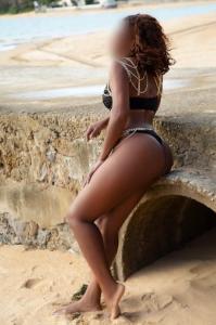 627089290: Chica busca chico en Ibiza