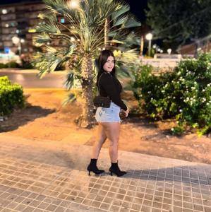 658074194: Chica busca chico en Valencia