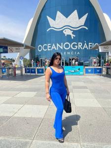 658074194: Chica busca chico en Valencia