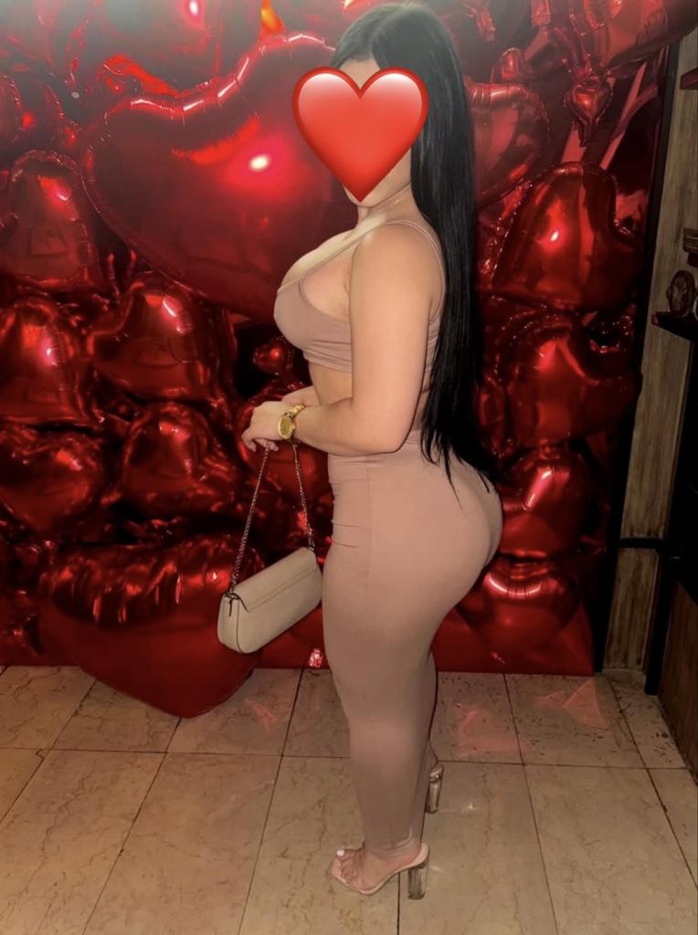 Chica busca chico en Huelva: 