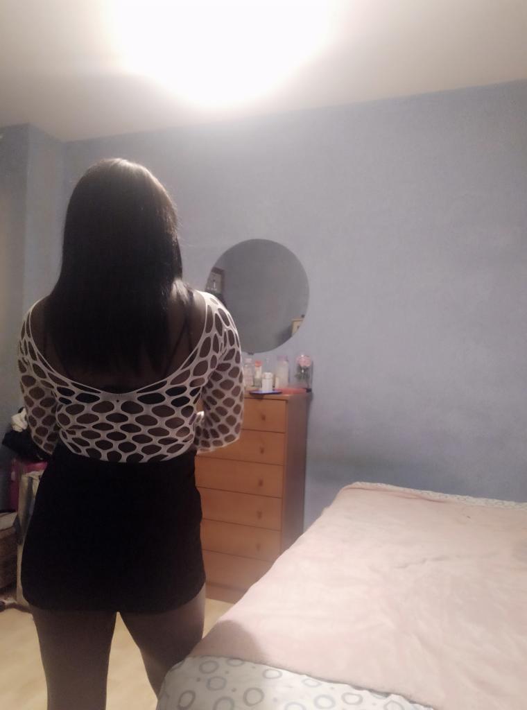 666321521: Chica busca chico en Cádiz