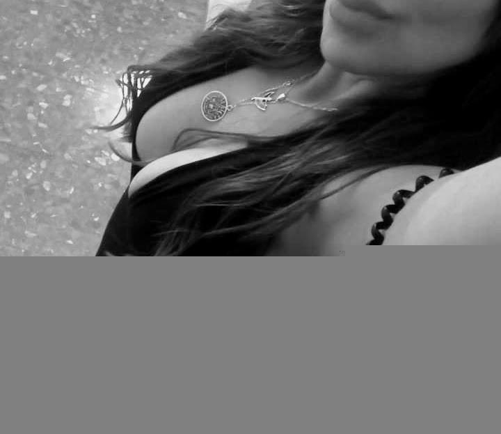 634717674: Chica busca chico en Huelva