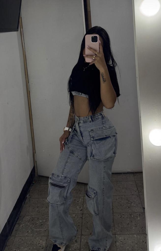 672825497: Chica busca chico en Tenerife