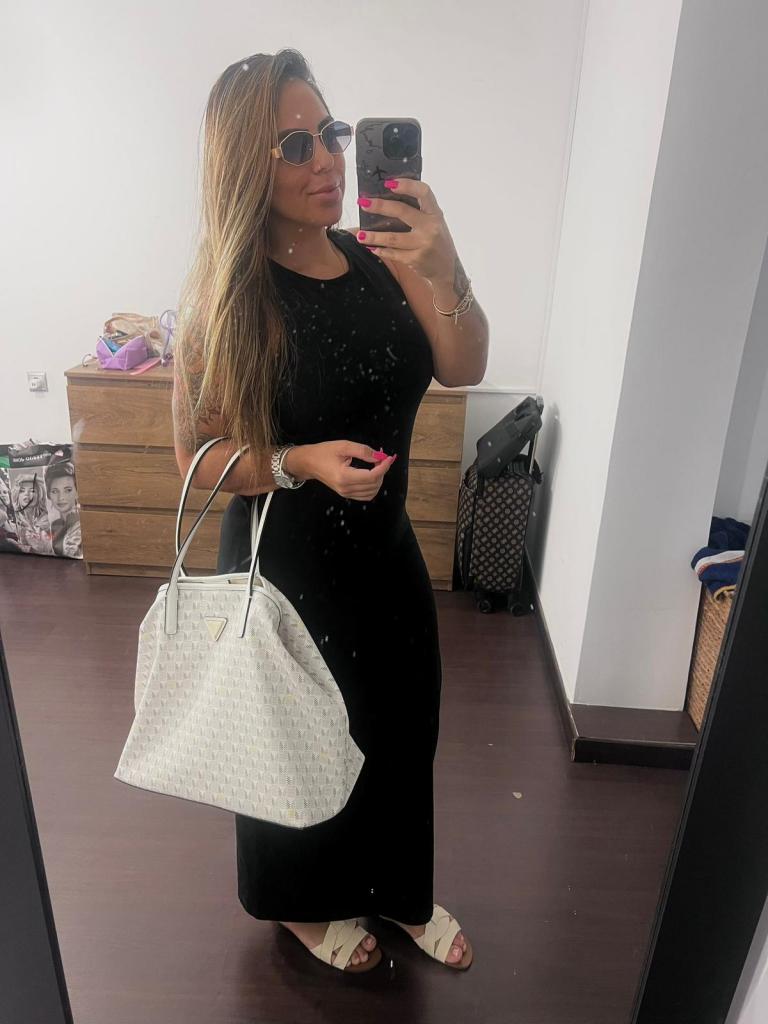 695775888: Chica busca chico en Castellón