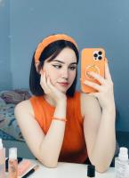 670738176: Chica busca chico en Madrid