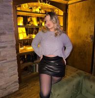 643767351: Chica busca chico en Pontevedra