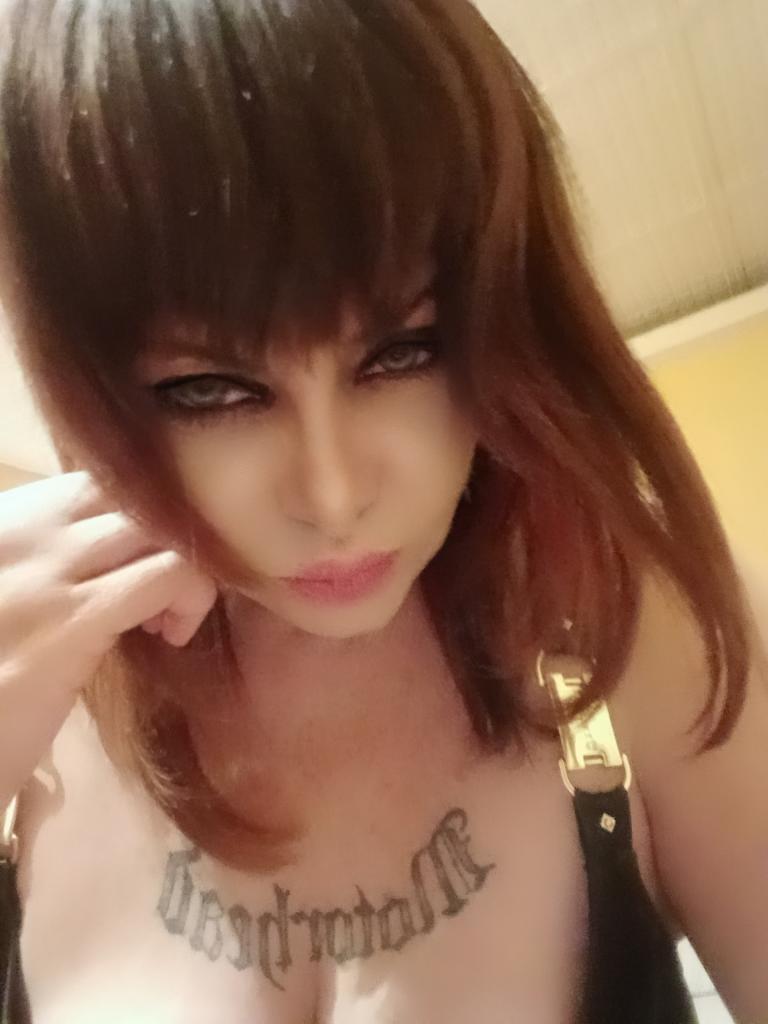 Chica busca chico en Asturias: 