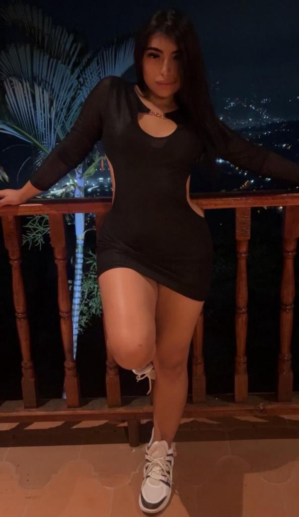 Chica busca chico en Ibiza: 