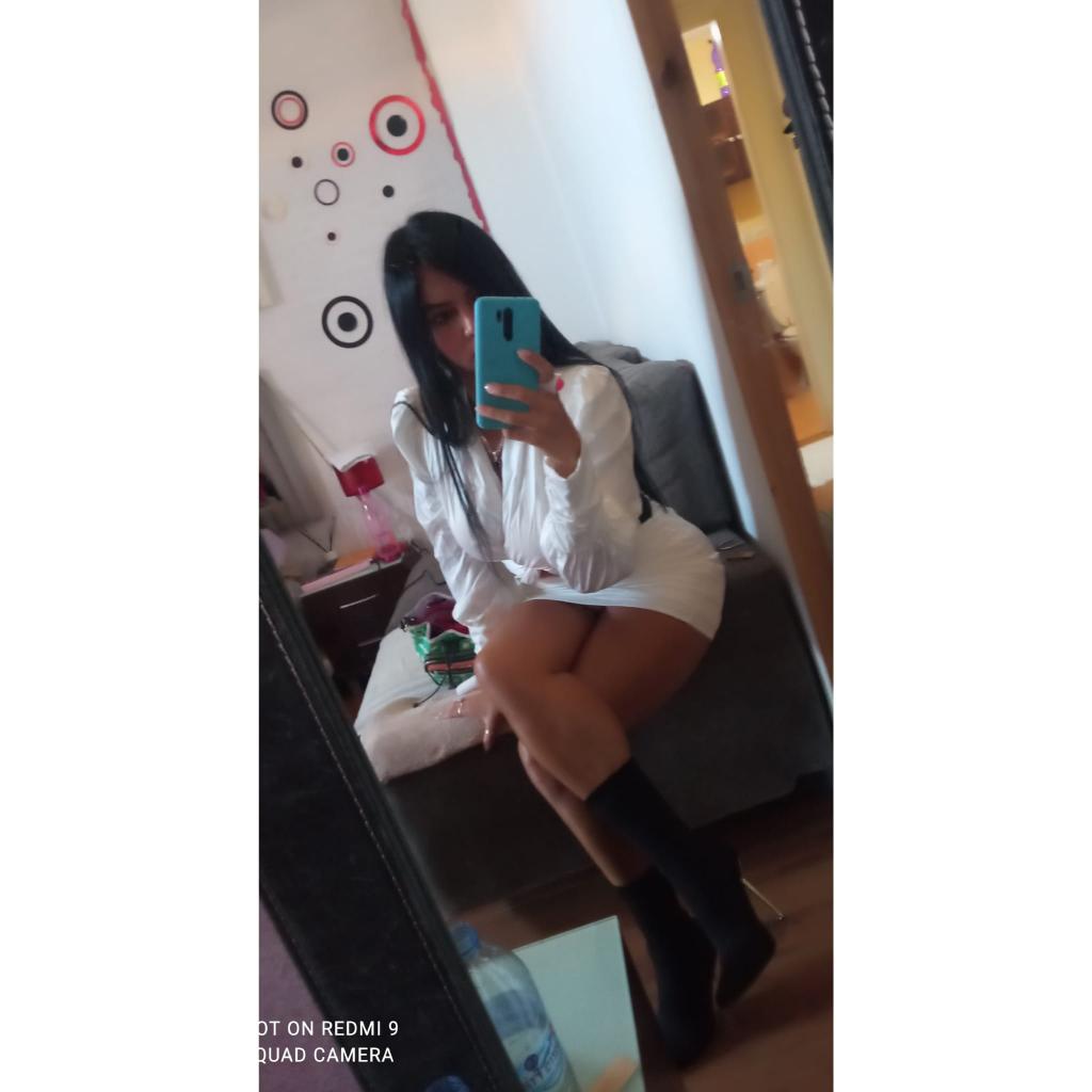 Chica busca chico en Almería: 
