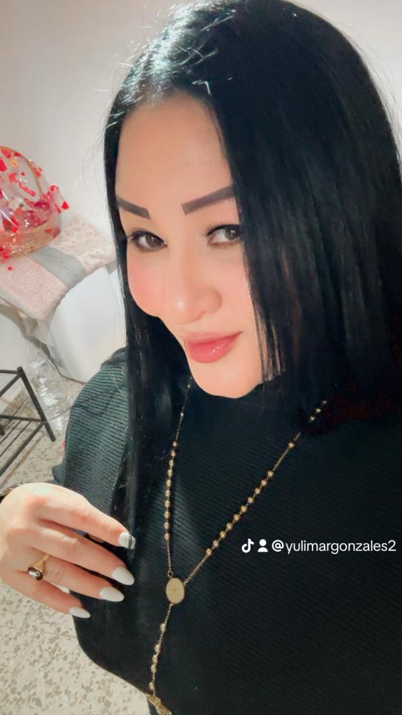 Chica busca chico en Cádiz: 