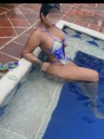 613758949: Chica busca chico en Navarra