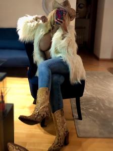 Chica busca chico en Madrid: 