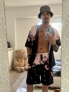 Chico busca chica en Mallorca: 