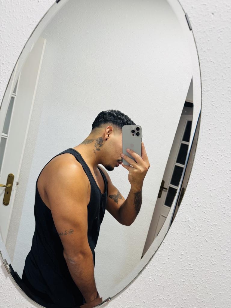 Chico busca chica en Tenerife: 