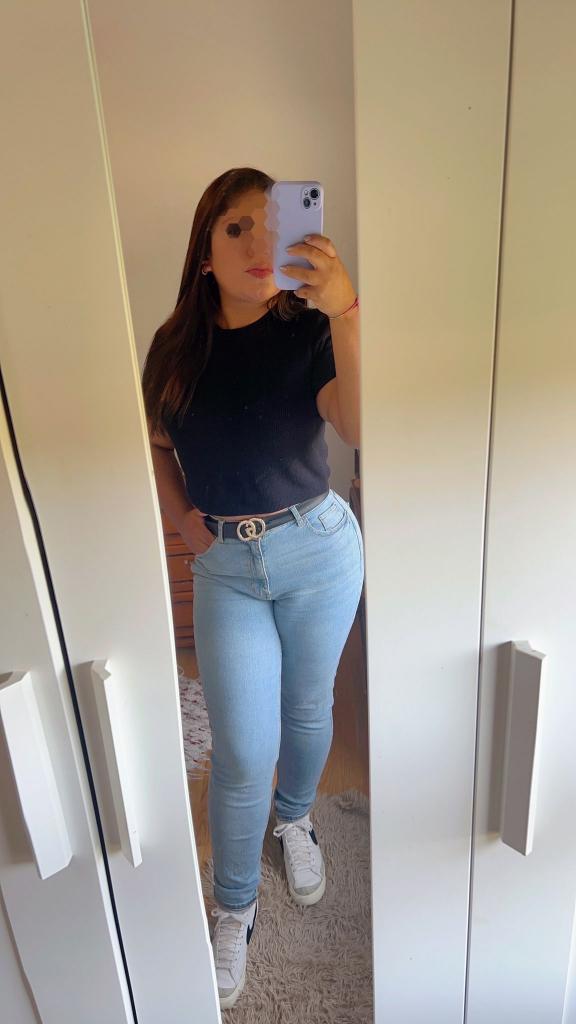 Chica busca chico en La Rioja: 