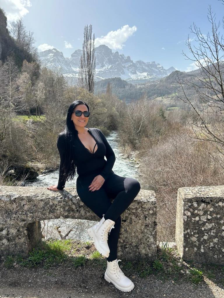 633413428: Chica busca chico en Zaragoza