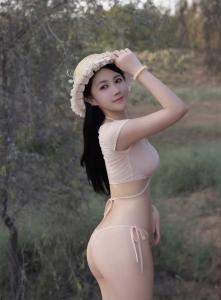 688004882: Chica busca chico en Barcelona