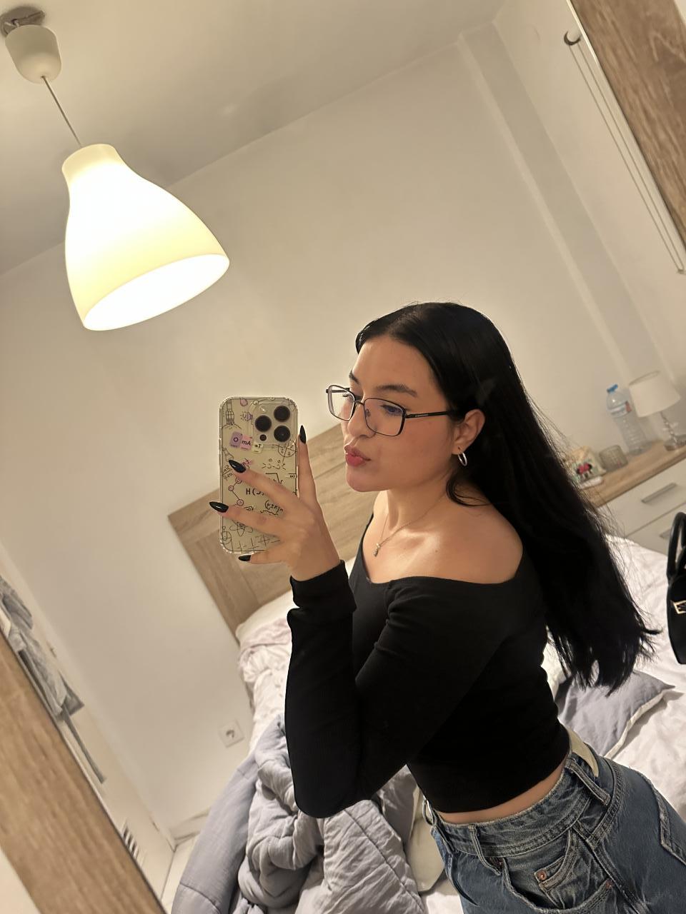 Chica busca chico en Sevilla: 