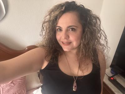 677715659: Chica busca chico en León