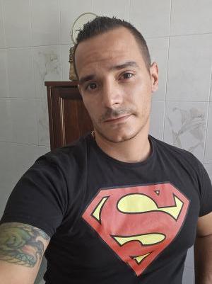 Chico busca chica en Las Palmas: 