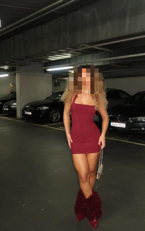 613587076: Chica busca chico en Asturias