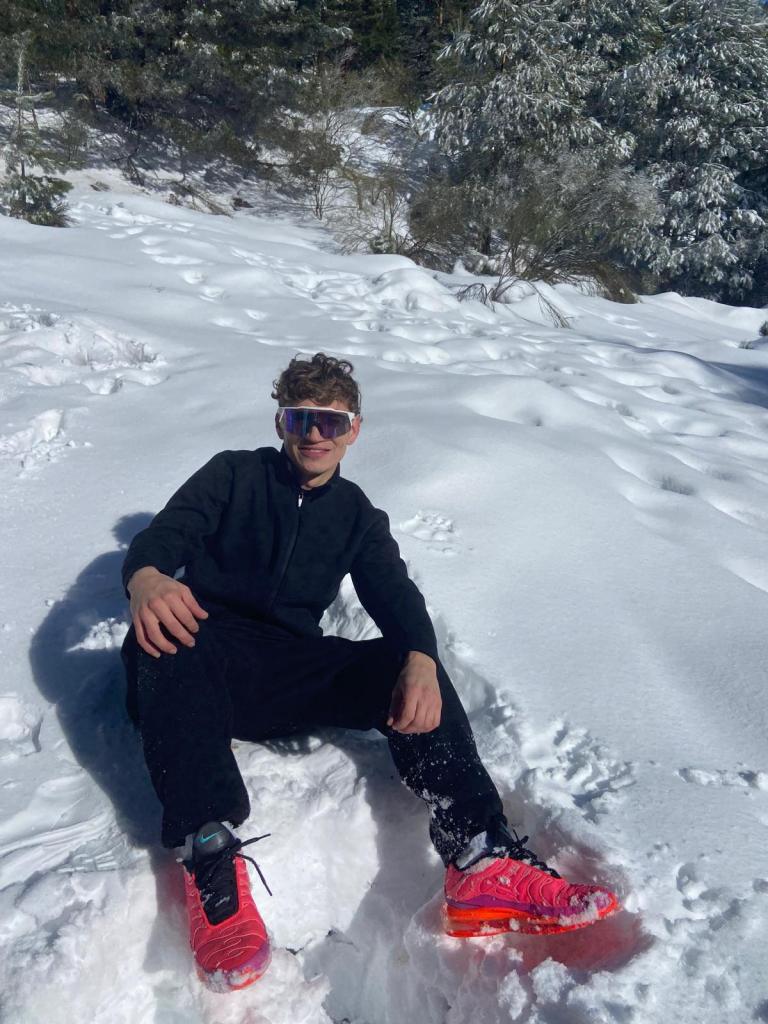 697670989: Chico busca chica en Madrid