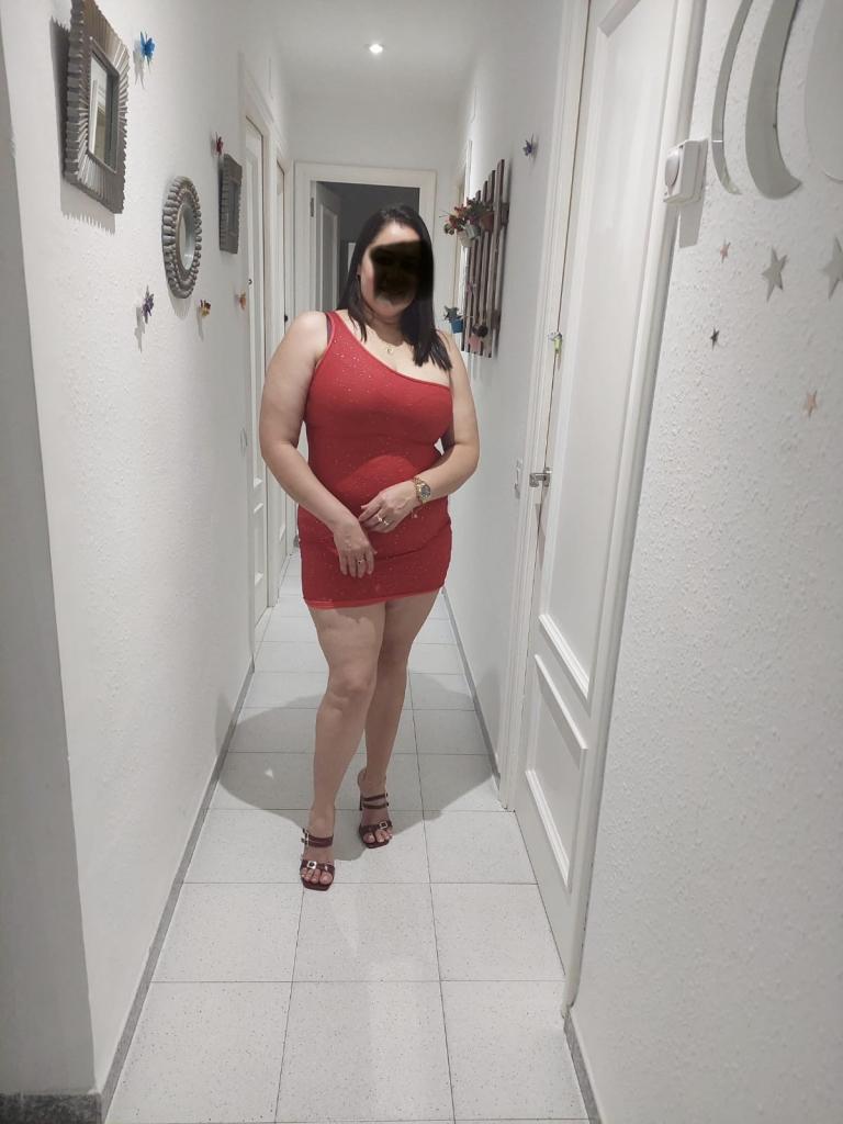 Chica busca chico en Granada: 