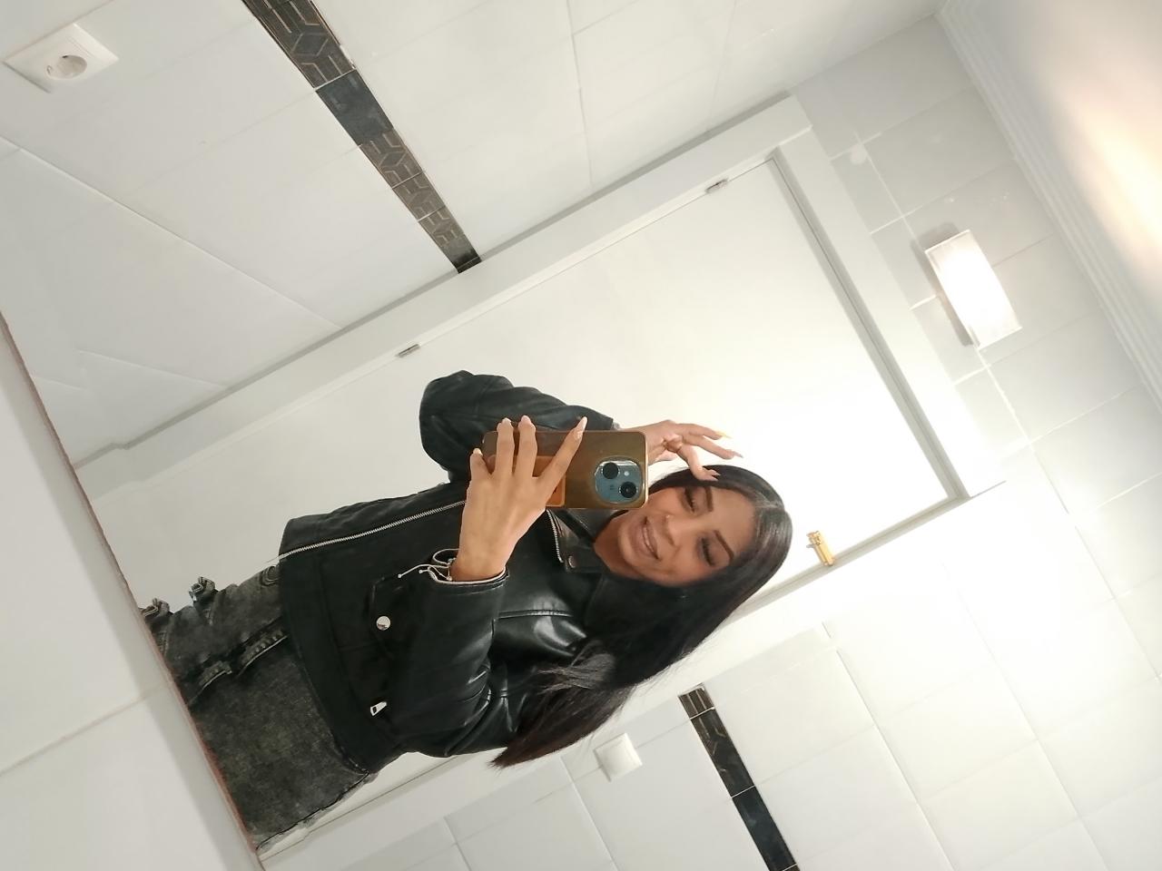 Chica busca chico en Sevilla: 