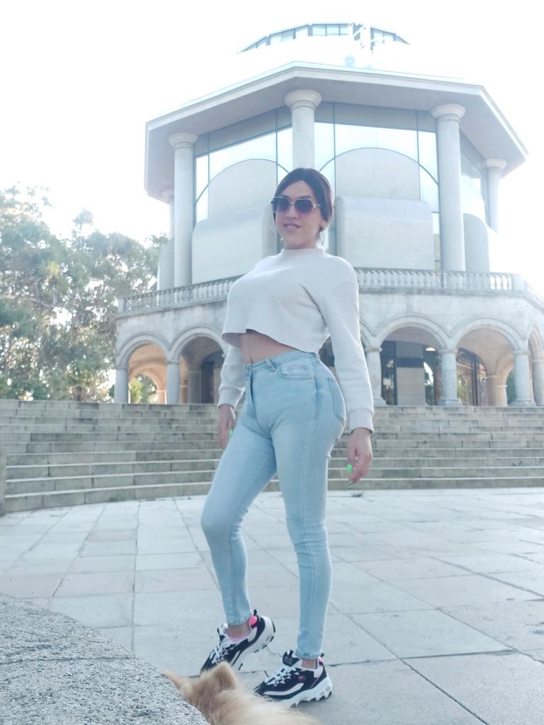 613469432: Travesti en Pontevedra