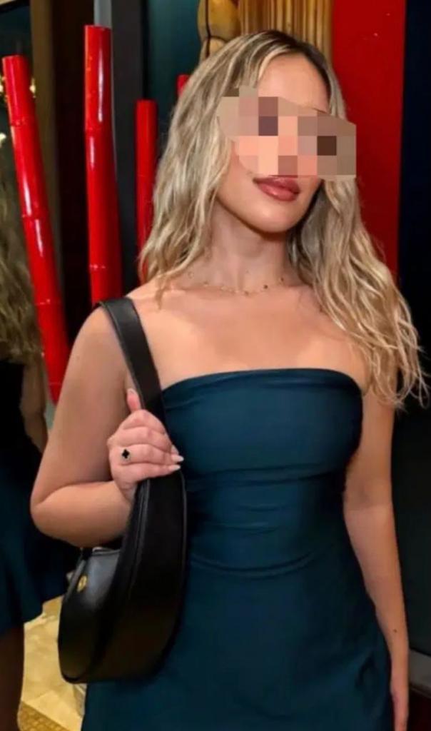 614634456: Chica busca chico en La Coruña