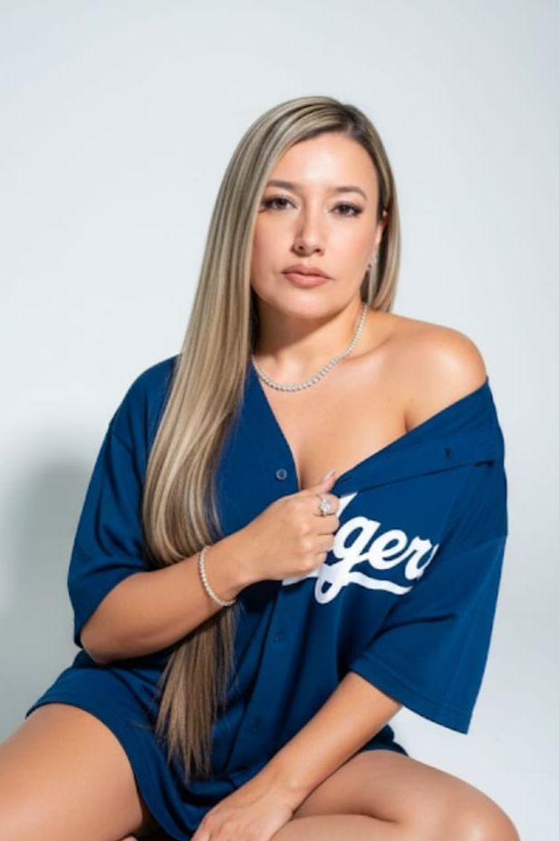 Chica busca chico en Huelva: Chica busca chico